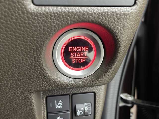 ホンダ Ｎ ＢＯＸ L 埼玉県 2023(令5)年 1.2万km プレミアムアガットブラウンP 純正ナビ　VXM-225Ci/(Bluetooth/CD/USB/AM/FM)/バックカメラ/前後ドライブレコーダー/ETC/Honda SENSING/・衝突軽減ブレーキ/・誤発進抑制機能/・路外逸脱抑制機能/・アダプティブクルーズコントロール/・先行車発進お知らせ機能/・標識認識機能/・オートハイビーム/電子パーキングシステム/ブレーキホールド/クリアランスソナー/運転席・助手席シートヒーター/ロールサンシェード/全席レザー調シートカバー付/ウィンカーミラー/プッシュスタート/ステアリングリモコン/片側パワースライドドア/純正フロアマット