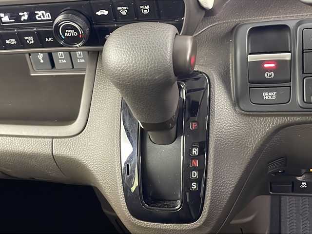 ホンダ Ｎ ＢＯＸ L 埼玉県 2023(令5)年 1.2万km プレミアムアガットブラウンP 純正ナビ　VXM-225Ci/(Bluetooth/CD/USB/AM/FM)/バックカメラ/前後ドライブレコーダー/ETC/Honda SENSING/・衝突軽減ブレーキ/・誤発進抑制機能/・路外逸脱抑制機能/・アダプティブクルーズコントロール/・先行車発進お知らせ機能/・標識認識機能/・オートハイビーム/電子パーキングシステム/ブレーキホールド/クリアランスソナー/運転席・助手席シートヒーター/ロールサンシェード/全席レザー調シートカバー付/ウィンカーミラー/プッシュスタート/ステアリングリモコン/片側パワースライドドア/純正フロアマット