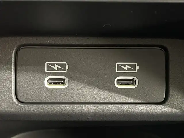 ホンダ ヴェゼル ハイブリッド e:HEV Z 福岡県 2025(令7)年 0.1千km クリスタルブラックパール ・Honda CONNECTディスプレーナビ/・フルセグ/・Bluetooth/・バックカメラ/・ホンダセンシング/・ハンドルヒーター/・パドルシフト/・置くだけ充電/・パワーバックドア/・ハーフレザーシート/・D/Nシートヒーター/・ビルディセントコントロール/・オートライト/・フォグライト/・電格ミラー/・ウィンカーミラー