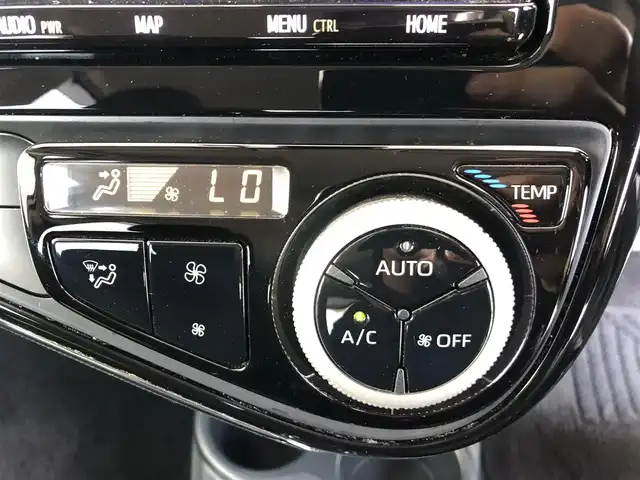 トヨタ アクア S スタイルブラック 愛知県 2020(令2)年 1.6万km ホワイトパールクリスタルシャイン モデリスタエアロ/　　・フロントスポイラー/トヨタセーフティセンス/　　・プリクラッシュセーフティ/　　・レーンディバーチャーアラート/　　・レーントレーシングアシスト/　　・オートマチックハイビーム/クリアランスソナー/純正9インチナビ/　　・CD/DVD/BT/フルセグ/HDMI端子/パノラミックビューモニター/ドライブレコーダー/ビルトインETC2.0/純正LEDヘッドライト/フォグランプ/スペアキー/ドアバイザー