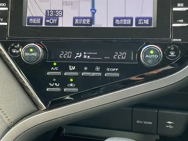 トヨタ カムリ G レザーパッケージ 岐阜県 2018(平30)年 5.9万km ライムホワイトパールクリスタルシャイン 9インチ純正SDナビ(Bluetooth/バックカメラ/フルセグTV)/パワーバックドア/レーダークルーズコントロール/横滑り防止装置/盗難防止装置/カーテンエアバッグ/オートマチックハイビーム/LEDオートライト/レザーシート/パワーシート/18インチ純正アルミホイール/オートエアコン/スペアキー/USB入力端子/スマートキー