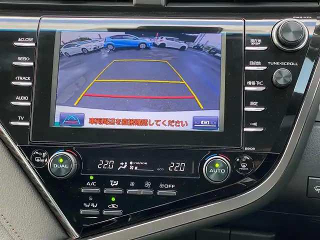 トヨタ カムリ G レザーパッケージ 岐阜県 2018(平30)年 5.9万km ライムホワイトパールクリスタルシャイン 9インチ純正SDナビ(Bluetooth/バックカメラ/フルセグTV)/パワーバックドア/レーダークルーズコントロール/横滑り防止装置/盗難防止装置/カーテンエアバッグ/オートマチックハイビーム/LEDオートライト/レザーシート/パワーシート/18インチ純正アルミホイール/オートエアコン/スペアキー/USB入力端子/スマートキー