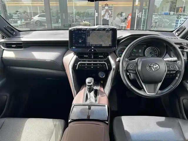 トヨタ ハリアー ハイブリッド Z レザーパッケージ 栃木県 2020(令2)年 6.1万km プレシャスブラックパール トヨタセーフティセンス/純正メモリナビ/フルセグTV/Bluetooth/USB/TVキャンセラー/JBLサウンド/パノラミックビューモニター/ETC2.0/デジタルインナーミラー/前後ドライブレコーダー/黒革シート/パワーシート/シートヒーター/エアシート/パワーバックドア/アクセサリーコンセント/ワイヤレス充電/ヘッドアップディスプレイ/ブラインドスポットモニター/レーダークルーズコントロール/純正フロア/ラゲッジマット/スマートキー/LEDヘッドライト