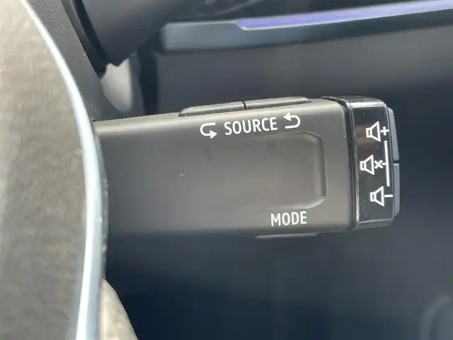 ルノー ルノー アルカナ RSライン E-テックハイブリッド 東京都 2022(令4)年 0.8万km 黒 ワンオーナー/純正ディスプレイオーディオ/AppleCarPlay/AndroidAuto/AUX/USB/Bluetooth/360°カメラ/シートヒーター/ハンドルヒーター/ACC/BSM/レーンキープ/スマートキー/ハーフレザーシート/ETC