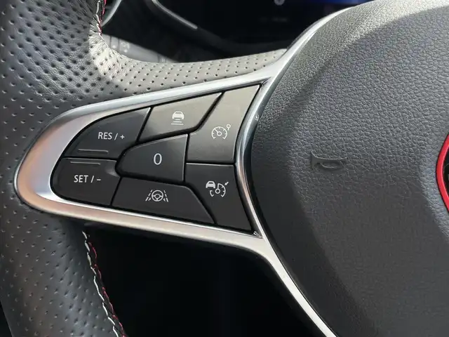 ルノー ルノー アルカナ RSライン E-テックハイブリッド 東京都 2022(令4)年 0.8万km 黒 ワンオーナー/純正ディスプレイオーディオ/AppleCarPlay/AndroidAuto/AUX/USB/Bluetooth/360°カメラ/シートヒーター/ハンドルヒーター/ACC/BSM/レーンキープ/スマートキー/ハーフレザーシート/ETC