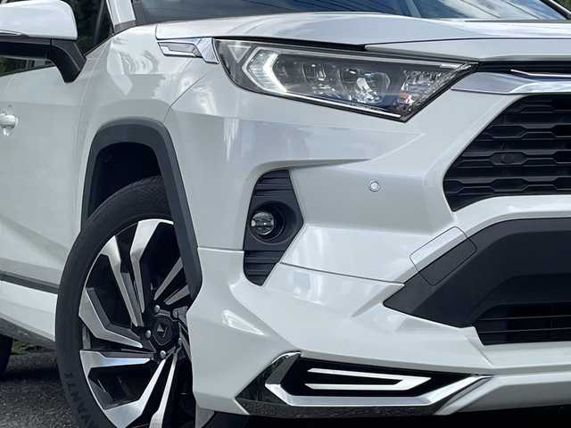 トヨタ ＲＡＶ４ X 大分県 2019(令1)年 8万km ホワイトパールクリスタルシャイン モデリスタエアロ/モデリスタ19インチアルミ/純正ナビ/バックカメラ/フルセグ/DVD/Bluetooth/ビルトインETC/アダプティブクルーズコントロール/レーンキープアシスト/ドライブレコーダー/純正LEDヘッドライト/オートライトコントロール/オートハイビームアシスト/スマートキー/エンジンプッシュスタート/MTモード付きAT/前後クリアランスソナー