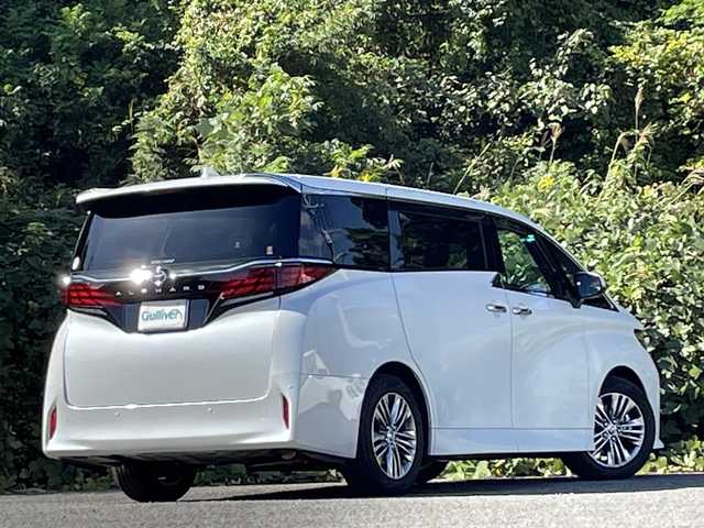 トヨタ アルファード Z 大分県 2023(令5)年 1.4万km プラチナホワイトパールマイカ ワンオーナー /両側パワースライドドア /ユンミバーサルステップ/パノラミックビューモニター/ワイヤレス充電/アダプティブクルーズコントロール/レーンキープアシスト/ステアリングヒーター/エグゼクティブパワーシート/シートヒーター/シートベンチレーション/純正ナビ/フルセグ/Bluetooth/リア純正フリップダウンモニター/ビルトインETC2.0/ドライブレコーダー/スマートキー/エンジンプッシュスタート
