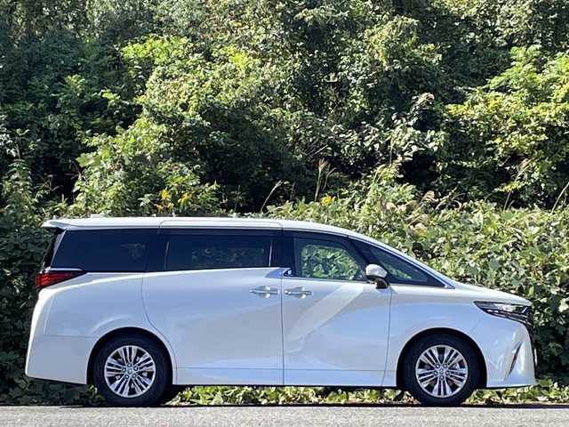 トヨタ アルファード Z 大分県 2023(令5)年 1.4万km プラチナホワイトパールマイカ ワンオーナー /両側パワースライドドア /ユンミバーサルステップ/パノラミックビューモニター/ワイヤレス充電/アダプティブクルーズコントロール/レーンキープアシスト/ステアリングヒーター/エグゼクティブパワーシート/シートヒーター/シートベンチレーション/純正ナビ/フルセグ/Bluetooth/リア純正フリップダウンモニター/ビルトインETC2.0/ドライブレコーダー/スマートキー/エンジンプッシュスタート