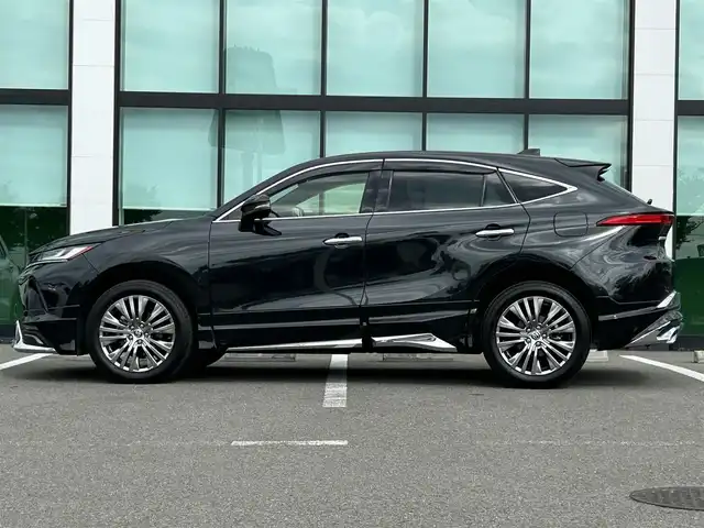 トヨタ ハリアー ハイブリッド Z レザーパッケージ 和歌山県 2021(令3)年 7.7万km プレシャスブラックパール モデリスタエアロ/純正12.3型ナビ/JBLプレミアムサウンド/フルセグTV/デジタルインナーミラー/パノラミックビューモニター/プリクラッシュセーフティー/ヘッドアップディスプレイ/ブラインドスポットモニター/シートヒーター/シートエアベンチレーション/パワーシート/ポジションメモリー/ビルトインETC2.0/ドライブレコーダー/電動リアゲート/LEDヘッドライト/オートライト
