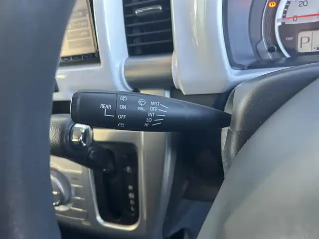 スズキ ハスラー G 群馬県 2015(平27)年 4.2万km クリスタルホワイトパール/ブラック2トーン 純正ナビ(FM・AM/SD)/ワンセグテレビ/ビルトインETC/横滑り防止装置/衝突被害軽減システム/アイドリングストップ/オートライト/電格ミラー/ダブルエアバック/シートヒーター(D席)/スマートキー×2/プッシュスタート/純正アルミホイール/純正フロアマット/保証書/取扱説明書