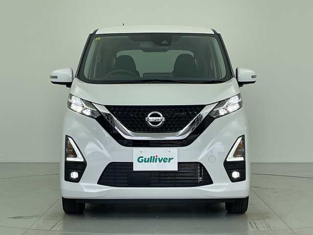 日産 デイズ ハイウェイスターX 愛知県 2023(令5)年 1.4万km ホワイトパール エマージェンシーブレーキ/・車線逸脱警報/・ふらつき警報/・先行車発進お知らせ/・道路標識お知らせ/・速度標識お知らせ/・ビークルダイナミクスコントロール/純正メモリーナビ/・フルセグ/FM/AM/アラウンドビューモニター/クリアランスソナー/LEDヘッドライト/プッシュスタート/i-stop/スマートキー/オートライト/フォグライト/ETC/取扱説明書/保証書