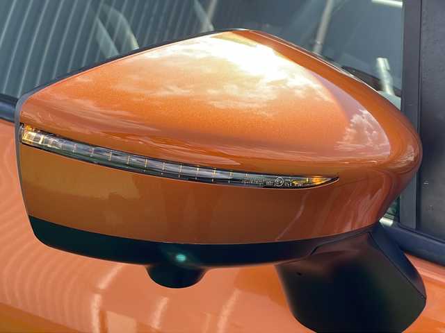 日産 ノート e－パワー X 香川県 2018(平30)年 1.6万km プレミアムコロナオレンジ 純正SDナビ【MM317D-W】/（フルセグTV/Bluetooth/DVD）/アラウンドビューモニター/インテリジェントルームミラー/インテリジェントエマージェンシーブレーキ/前後クリアランスソナー/車線逸脱警報（LDW）/車線逸脱防止支援システム（インテリジェントLI）/踏み間違い衝突防止アシスト/インテリジェントFCW（前方衝突予測警報）/インテリジェントDA（ふらつき警報）/ハイビームアシスト/標識検知機能/ETC/横滑り防止装置/ヘッドライトレベライザー/純正フロアマット/スマートキー/プッシュスタート