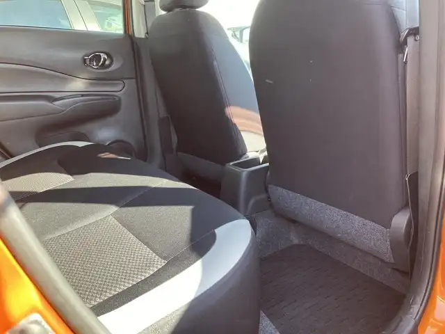 日産 ノート e－パワー X 香川県 2018(平30)年 1.6万km プレミアムコロナオレンジ 純正SDナビ【MM317D-W】/（フルセグTV/Bluetooth/DVD）/アラウンドビューモニター/インテリジェントルームミラー/インテリジェントエマージェンシーブレーキ/前後クリアランスソナー/車線逸脱警報（LDW）/車線逸脱防止支援システム（インテリジェントLI）/踏み間違い衝突防止アシスト/インテリジェントFCW（前方衝突予測警報）/インテリジェントDA（ふらつき警報）/ハイビームアシスト/標識検知機能/ETC/横滑り防止装置/ヘッドライトレベライザー/純正フロアマット/スマートキー/プッシュスタート