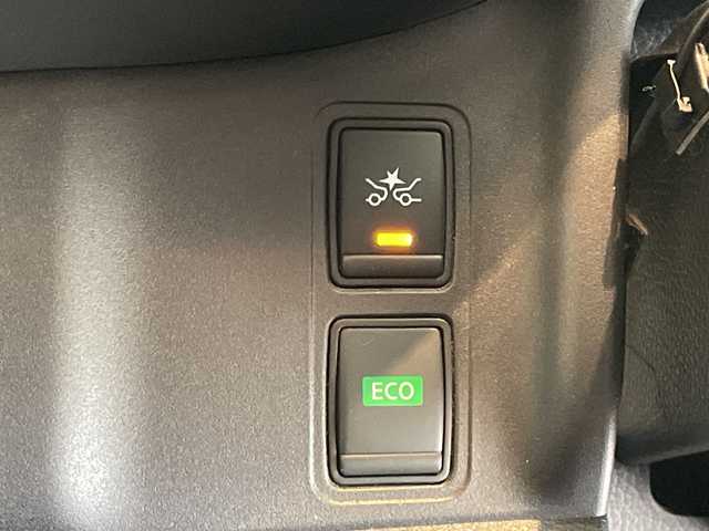 日産 セレナ ハイウェイスターVセレクションⅡ 福井県 2019(平31)年 7.1万km ブリリアントホワイトパール 純正9インチSDナビ/フルセグTV/BT/BD/DVD/CD/USB/SD/アラウンドビューモニター/フリップダウンモニター/プロパイロット/エマージェンシーブレーキ/前後ソナー/車線逸脱警報/車線逸脱防止支援システム/標識認識システム/パーキングアシスト/ETC/ドライブレコーダー/デジタルインナーミラー/両側パワースライドドア/オートライト/LEDヘッドライト/純正16インチアルミホイール/プッシュスタート/スマートキー/純正フロアマット