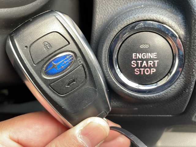 スバル インプレッサ スポーツ 1．6i－Lアイサイト 岩手県 2022(令4)年 6.7万km マグネタイトグレーメタリック アイサイトＶｅｒ．３　全車速追従クルコン　衝突被害軽減　ナビ　バックカメラ　Ｂｌｕｅｔｏｏｔｈ　ＤＶＤ再生　パドルシフト　純正１６インチＡＷ　コーナーセンサー　ＥＴＣ　ＬＥＤオートライト　スマートキー