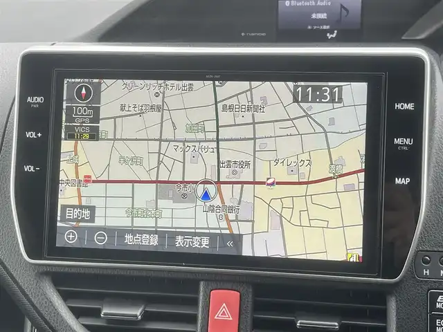 トヨタ ノア ハイブリッド Si ダブルバイビーⅢ 島根県 2021(令3)年 7.3万km ホワイトパールクリスタルシャイン 純正１０インチSDナビ　/(AM/FM/フルセグTVＤＶＤ再生/Ｂｌｕｅｔｏｏｔｈ接続)　/ビルトインＥＴＣ　/バックカメラ/両側パワースライドドア　/クルーズコントロール/前後コーナーセンサー　/レーンアシスト　/プリクラッシュセーフティ　/前席シートヒーター　/オートハイビーム／ライト　/純正ＬＥＤヘッドライト/純正16インチアルミホイール/純正フロアマット