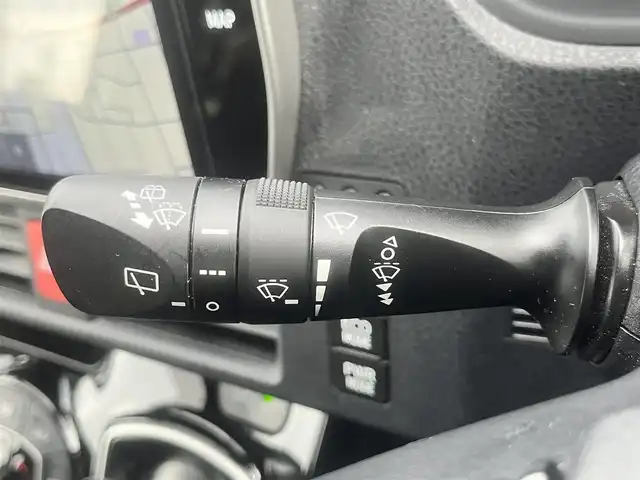 トヨタ ノア ハイブリッド Si ダブルバイビーⅢ 島根県 2021(令3)年 7.3万km ホワイトパールクリスタルシャイン 純正１０インチSDナビ　/(AM/FM/フルセグTVＤＶＤ再生/Ｂｌｕｅｔｏｏｔｈ接続)　/ビルトインＥＴＣ　/バックカメラ/両側パワースライドドア　/クルーズコントロール/前後コーナーセンサー　/レーンアシスト　/プリクラッシュセーフティ　/前席シートヒーター　/オートハイビーム／ライト　/純正ＬＥＤヘッドライト/純正16インチアルミホイール/純正フロアマット