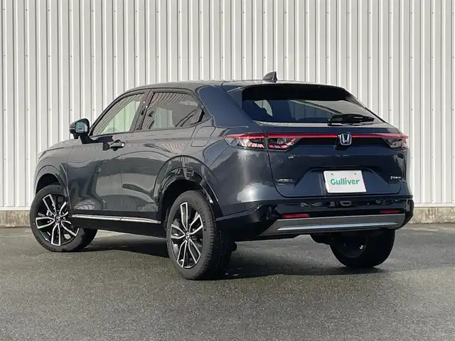 ホンダ ヴェゼル ハイブリッド e:HEV Z 福岡県 2022(令4)年 4万km メテオロイドグレーメタリック ホンダセンシング/CMBS/路外逸脱抑制機能/純正ナビ/フルセグ/BT/AM/FM/USB/applecarplay/androidauto/バックカメラ/アダプティブクルーズコントロール/ハンズフリーパワーバックドア/ＢＳＩ/パドルシフト/ステアリングヒーター/シートヒーター/ＥＴＣ２．０/純正アルミ/ハーフレザー