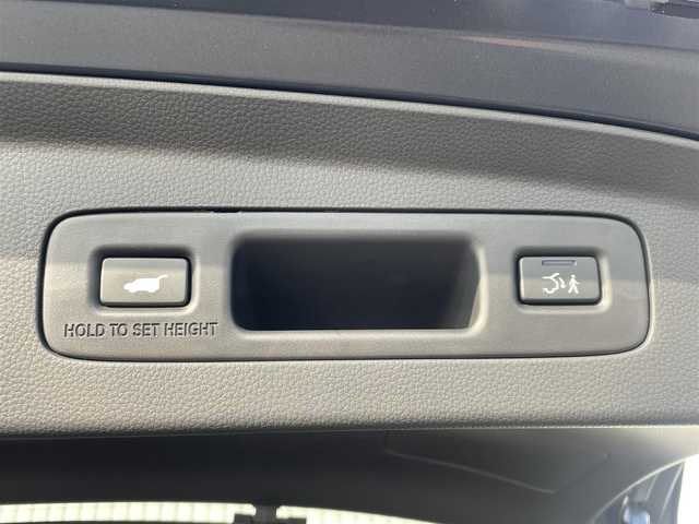 ホンダ ヴェゼル ハイブリッド e:HEV Z 福岡県 2022(令4)年 4万km メテオロイドグレーメタリック ホンダセンシング/CMBS/路外逸脱抑制機能/純正ナビ/フルセグ/BT/AM/FM/USB/applecarplay/androidauto/バックカメラ/アダプティブクルーズコントロール/ハンズフリーパワーバックドア/ＢＳＩ/パドルシフト/ステアリングヒーター/シートヒーター/ＥＴＣ２．０/純正アルミ/ハーフレザー