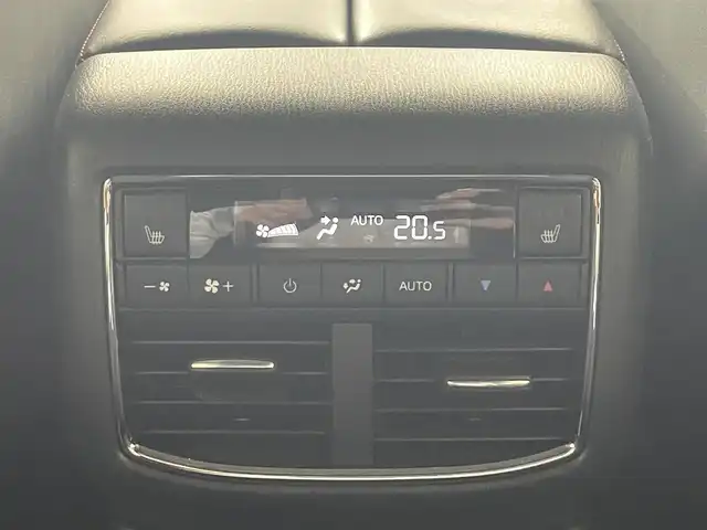 マツダ ＣＸ－８ 25S ブラックトーンED 滋賀県 2021(令3)年 5.6万km スノーフレイクホワイトパールマイカ 禁煙車/純正メーカーナビ/・フルセグTV・Bluetooth・USB・AM・FM/BOSEサウンドシステム(メーカーオプション)/全方位カメラ/ヘッドアップディスプレイ/前後ドライブレコーダー/前後コーナーセンサー/パワーバックドア/革巻きステアリング/シートヒーター/ETC/オートブレーキホールド/後席2.5A USB充電/ステアリングスイッチ/純正19インチアルミホイール/純正フロアマット