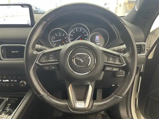 マツダ ＣＸ－８ 25S ブラックトーンED 滋賀県 2021(令3)年 5.6万km スノーフレイクホワイトパールマイカ 禁煙車/純正メーカーナビ/・フルセグTV・Bluetooth・USB・AM・FM/BOSEサウンドシステム(メーカーオプション)/全方位カメラ/ヘッドアップディスプレイ/前後ドライブレコーダー/前後コーナーセンサー/パワーバックドア/革巻きステアリング/シートヒーター/ETC/オートブレーキホールド/後席2.5A USB充電/ステアリングスイッチ/純正19インチアルミホイール/純正フロアマット
