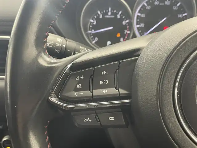 マツダ ＣＸ－８ 25S ブラックトーンED 滋賀県 2021(令3)年 5.6万km スノーフレイクホワイトパールマイカ 禁煙車/純正メーカーナビ/・フルセグTV・Bluetooth・USB・AM・FM/BOSEサウンドシステム(メーカーオプション)/全方位カメラ/ヘッドアップディスプレイ/前後ドライブレコーダー/前後コーナーセンサー/パワーバックドア/革巻きステアリング/シートヒーター/ETC/オートブレーキホールド/後席2.5A USB充電/ステアリングスイッチ/純正19インチアルミホイール/純正フロアマット