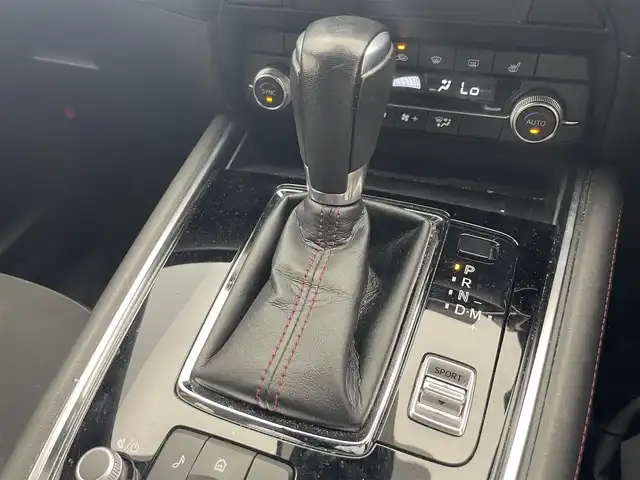 マツダ ＣＸ－８ 25S ブラックトーンED 滋賀県 2021(令3)年 5.6万km スノーフレイクホワイトパールマイカ 禁煙車/純正メーカーナビ/・フルセグTV・Bluetooth・USB・AM・FM/BOSEサウンドシステム(メーカーオプション)/全方位カメラ/ヘッドアップディスプレイ/前後ドライブレコーダー/前後コーナーセンサー/パワーバックドア/革巻きステアリング/シートヒーター/ETC/オートブレーキホールド/後席2.5A USB充電/ステアリングスイッチ/純正19インチアルミホイール/純正フロアマット