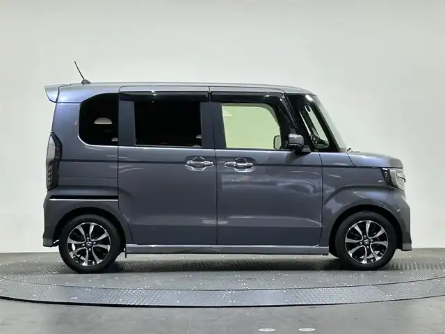 ホンダ Ｎ ＢＯＸ カスタム G L ホンダセンシング 愛媛県 2018(平30)年 4.6万km シャイニンググレーM 社外ナビ/（ＣＤ／ＤＶＤ／ＴＶ／ＢＴ）/バックカメラ　/片側パワースライドドア　/プッシュスタート/ＬＥＤライト　/純正１４インチアルミ/ETC