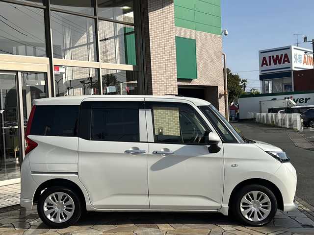 ダイハツ トール X SAⅡ 静岡県 2017(平29)年 11.4万km パールホワイトⅢ 純正ナビ/・バックモニター/・フルセグTV/・CD/DVD/・Bluetooth/主要装備/・プッシュスタート/・ドライブレコーダー/・片側パワースライドドア/・アイドリングストップ/・衝突被害軽減システム/・レーンキープアシスト/・前席シートヒーター/・純正フロアマット/・後席サンシェード/・コーナーセンサー/・オートライト/・スペアキー