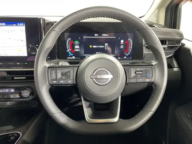 日産 オーラ G 神奈川県 2024(令6)年 3.1万km グレー 純正9インチナビ/Bluetooth&USB&HDMI&AppleCarPlay&フルセグTV/全方位モニター/インテリジェントルームミラー/純正ドライブレコーダー前後/ビルトインETC2.0/ワイヤレス充電器/BOSEパーソナルプラスプラスサウンドスピーカー/ハーフレザーシート/プロパイロット/インテリジェントエマージェンシーブレーキ/踏み間違い衝突防止アシスト/後側方車両検知警報/後側方衝突防止支援システム/車線逸脱警報/車線逸脱防止支援システム/前方衝突予測警報/後退時車両検知警報/ふらつき警報/標識検知機能/インテリジェントクルーズコントロール/アダプティブLEDヘッドライトシステム/LEDフォグライト/ウィンカーミラー/SOSボタン/インテリジェントキー/プッシュスタートボタン/電動サイドブレーキ/オートブレーキホールド/革巻きステアリング/ステアリングスイッチ/Autoライト/オートマチックハイビーム/タイプCコネクト