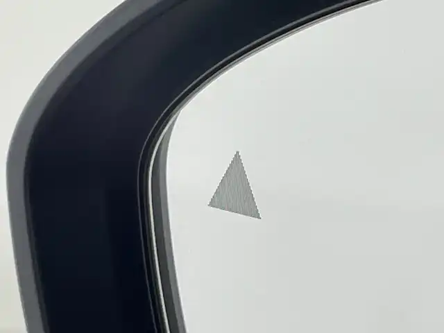 日産 オーラ G 神奈川県 2024(令6)年 3.1万km グレー 純正9インチナビ/Bluetooth&USB&HDMI&AppleCarPlay&フルセグTV/全方位モニター/インテリジェントルームミラー/純正ドライブレコーダー前後/ビルトインETC2.0/ワイヤレス充電器/BOSEパーソナルプラスプラスサウンドスピーカー/ハーフレザーシート/プロパイロット/インテリジェントエマージェンシーブレーキ/踏み間違い衝突防止アシスト/後側方車両検知警報/後側方衝突防止支援システム/車線逸脱警報/車線逸脱防止支援システム/前方衝突予測警報/後退時車両検知警報/ふらつき警報/標識検知機能/インテリジェントクルーズコントロール/アダプティブLEDヘッドライトシステム/LEDフォグライト/ウィンカーミラー/SOSボタン/インテリジェントキー/プッシュスタートボタン/電動サイドブレーキ/オートブレーキホールド/革巻きステアリング/ステアリングスイッチ/Autoライト/オートマチックハイビーム/タイプCコネクト
