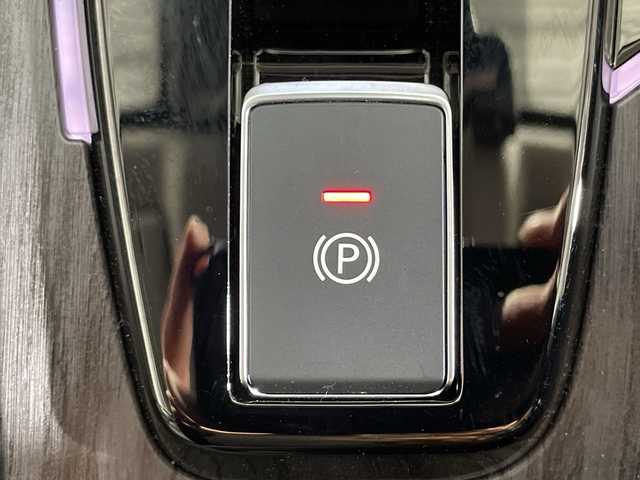 日産 オーラ G 神奈川県 2024(令6)年 3.1万km グレー 純正9インチナビ/Bluetooth&USB&HDMI&AppleCarPlay&フルセグTV/全方位モニター/インテリジェントルームミラー/純正ドライブレコーダー前後/ビルトインETC2.0/ワイヤレス充電器/BOSEパーソナルプラスプラスサウンドスピーカー/ハーフレザーシート/プロパイロット/インテリジェントエマージェンシーブレーキ/踏み間違い衝突防止アシスト/後側方車両検知警報/後側方衝突防止支援システム/車線逸脱警報/車線逸脱防止支援システム/前方衝突予測警報/後退時車両検知警報/ふらつき警報/標識検知機能/インテリジェントクルーズコントロール/アダプティブLEDヘッドライトシステム/LEDフォグライト/ウィンカーミラー/SOSボタン/インテリジェントキー/プッシュスタートボタン/電動サイドブレーキ/オートブレーキホールド/革巻きステアリング/ステアリングスイッチ/Autoライト/オートマチックハイビーム/タイプCコネクト