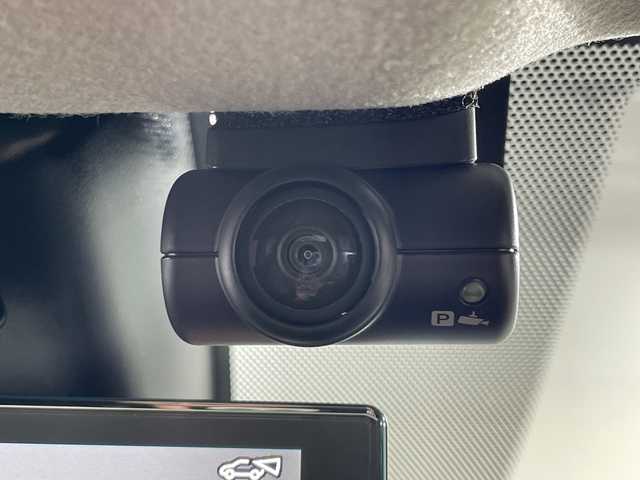 日産 オーラ G 神奈川県 2024(令6)年 3.1万km グレー 純正9インチナビ/Bluetooth&USB&HDMI&AppleCarPlay&フルセグTV/全方位モニター/インテリジェントルームミラー/純正ドライブレコーダー前後/ビルトインETC2.0/ワイヤレス充電器/BOSEパーソナルプラスプラスサウンドスピーカー/ハーフレザーシート/プロパイロット/インテリジェントエマージェンシーブレーキ/踏み間違い衝突防止アシスト/後側方車両検知警報/後側方衝突防止支援システム/車線逸脱警報/車線逸脱防止支援システム/前方衝突予測警報/後退時車両検知警報/ふらつき警報/標識検知機能/インテリジェントクルーズコントロール/アダプティブLEDヘッドライトシステム/LEDフォグライト/ウィンカーミラー/SOSボタン/インテリジェントキー/プッシュスタートボタン/電動サイドブレーキ/オートブレーキホールド/革巻きステアリング/ステアリングスイッチ/Autoライト/オートマチックハイビーム/タイプCコネクト
