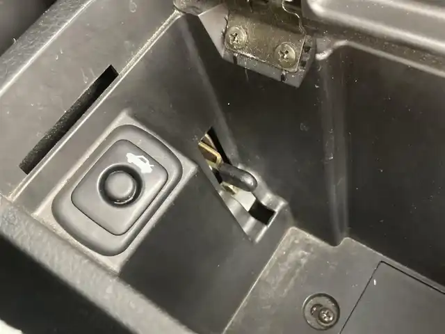 ダイハツ コペン アクティブトップ 鳥取県 2004(平16)年 7.1万km ホワイトパールマイカ ターボ車/電動オープン/社外CDオーディオ/キセノンライト/フォグライト/純正15インチアルミホイール/電動ミラー/キーレスキー/MTモード付きAT/トランクスポイラー/フロアマット