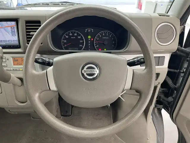 日産 ＮＶ１００クリッパー リオ E 滋賀県 2014(平26)年 3.9万km ブルーイッシュブラック 禁煙車/ターボ車/社外メモリナビ【CD/USB/ワンセグ】/片側パワースライドドア/オートエアコン/電動格納ミラー/リモコンキー/スペアキー/フロアマット/パワステ