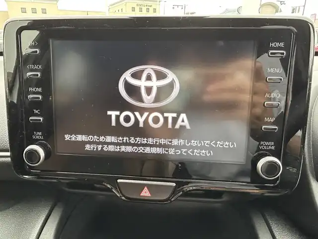 トヨタ ヤリスクロス ハイブリッド Z アドベンチャー 長崎県 2023(令5)年 0.9万km ブラックマイカ/プラチナホワイトパールマイカ ワンオーナー/純正ディスプレイオーディオ/パノラミックビューモニター/ハーフレザーシート/パワーシート/トヨタセーフティセンス/レーダークルーズコントロール/レーンキープアシスト/LEDヘッドライト/オートライト/ステアリングスイッチ/クリアランスソナー/ETC/シートヒーター/スペアキー
