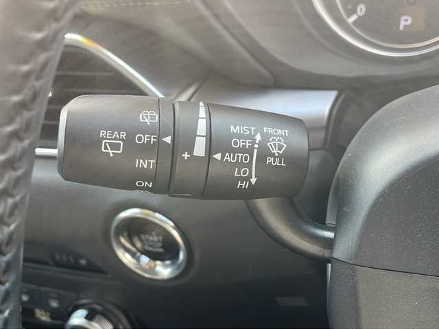 マツダ ＣＸ－５ XD プロアクティブ 青森県 2017(平29)年 9.9万km スノーフレイクホワイトパールマイカ 4WD・ターボ/純正SDナビ・フルセグTV/CD・DVD・Bluetooth・SD/BOSEサウンドシステム/サイド・バックカメラ/運転席パワーシート/前席シートヒーター/ステアリングヒーター/衝突軽減ブレーキ/レーダークルーズコントロール/ブラインドスポットモニタリング/レーンキープアシスト/アクティブLEDヘッドライト/リアパーキングセンサー/前後ドライブレコーダー/ビルトインETC/LEDヘッドライト/純正19インチAW夏タイヤ/社外17インチAWスタッドレスタイヤ有り/スマートキー/プッシュスタート