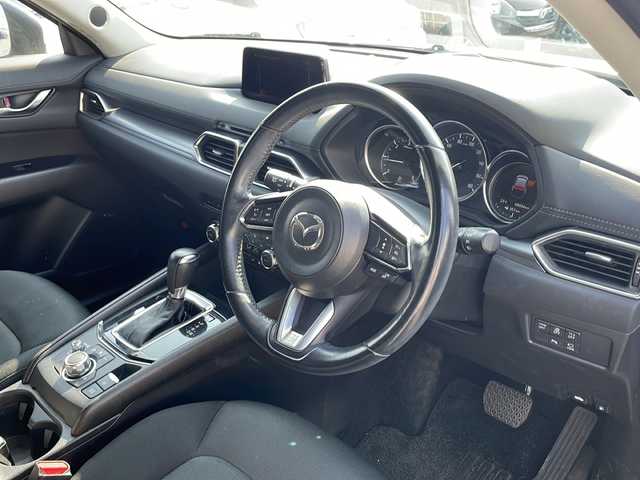 マツダ ＣＸ－５ XD プロアクティブ 青森県 2017(平29)年 9.9万km スノーフレイクホワイトパールマイカ 4WD・ターボ/純正SDナビ・フルセグTV/CD・DVD・Bluetooth・SD/BOSEサウンドシステム/サイド・バックカメラ/運転席パワーシート/前席シートヒーター/ステアリングヒーター/衝突軽減ブレーキ/レーダークルーズコントロール/ブラインドスポットモニタリング/レーンキープアシスト/アクティブLEDヘッドライト/リアパーキングセンサー/前後ドライブレコーダー/ビルトインETC/LEDヘッドライト/純正19インチAW夏タイヤ/社外17インチAWスタッドレスタイヤ有り/スマートキー/プッシュスタート