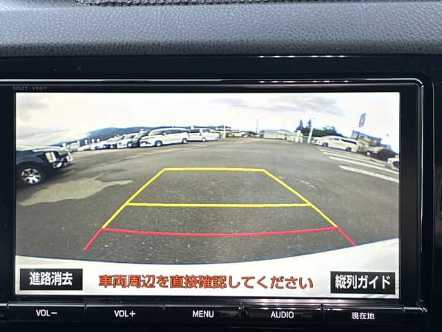トヨタ ヴィッツ ハイブリッド U 山梨県 2017(平29)年 4.5万km ホワイトパールクリスタルシャイン 純正9インチSDナビ/【Bluetooth接続、CD・DVD、フルセグTV】/バックカメラ/衝突被害軽減システム/車線逸脱警報/クルーズコントロール/横滑り防止装置/ビルトインETC/ドライブレコーダー/アイドリングストップ/LEDヘッドライト/オートライト/オートハイビーム/社外14インチAW/シートヒーター/踏み間違い防止装置/プッシュスタート/スマートキー/フロアマット/スペアキー/取扱説明書/保証書