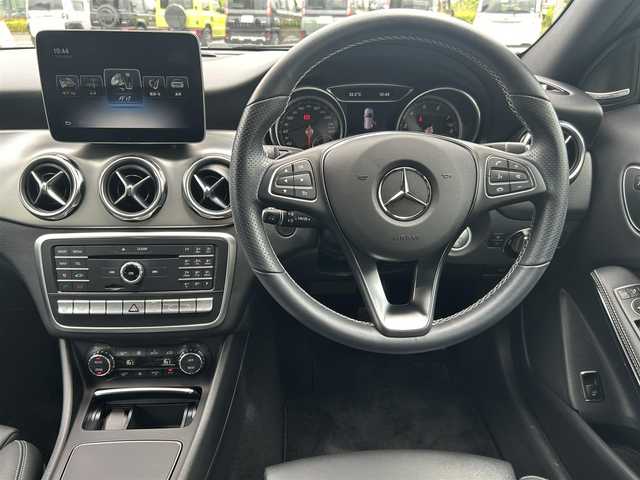 メルセデス・ベンツ ＧＬＡ２２０ 4マチック 福島県 2019(令1)年 2.6万km マウンテングレー 純正ナビゲーション/【CD/DVD/SD/USB/BT/TV】/バックカメラ/ドライブレコーダー/ETC/サンルーフ/電動リアゲート/前席シートヒーター/前席パワーシート/前席シートメモリー/パドルシフト/ブラインドスポット/クルーズコントロール/ステアリングリモコン/LEDオートライト/純正フロアマット
