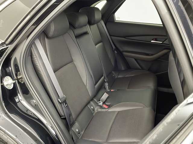 マツダ ＣＸ－３０ XD Lパッケージ 兵庫県 2020(令2)年 2.8万km ジェットブラックマイカ ・純正ナビ/CD/DVD/BT/TV/・i-ACTIVSENSE/・衝突軽減システム/・横滑り防止装置/・レーダークルーズコントロール/・アイドリングストップ/・ビルトインETC/・前後ドライブレコーダー/・前後コーナーセンサー/・アラウンドビューモニター/・パワーバックドア/・レザーシート/・パワーシート（運転席）/・メモリーシート（運転席）/・シートヒーター（運転席＋助手席）/・革巻きステアリング/・ステアリングリモコン/・ステアリングヒーター/・電動パーキングブレーキ/・オートホールド/・LEDオートライト/・オートマチックハイビーム/・電動リアゲート/・MTモード付AT/・純正フロアマット/・純正１８インチアルミホイール/・スマートキー/・プッシュスタート/・W＋サイドエアバッグ/・カーテンエアバッグ