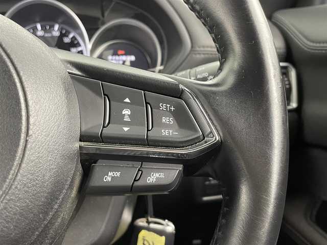 マツダ ＣＸ－８ XD プロアクティブ 大分県 2022(令4)年 9.8万km ポリメタルグレーM 法人1オーナー/6人乗り/4WD/ディーゼルターボ/スマートブレーキサポート（SBS）/マツダレーダークルーズコントロール（MRCC）/アダプティブLEDヘッドライト（ALH）/レーンキープアシストシステム（LAS）/ドライバーアテンションアラート（DAA）/交通標識認識システム（TSR）/ヘッドアップディスプレイ（HUD）/ブラインドスポットモニタリング（BSM）/360°モニター/10.25インチセンターディスプレイ/・BT対応、USB、AM/FM/・AppleCarPlay、AndroidAuto/ステアリングスイッチ/ETC/ステアリングヒーター/前席パワーシート/運転席2メモリーシート/1.2列目シートヒーター/パワーバックドア/アイドリングストップ/横滑り防止装置/電動格納ミラー/オートライト/LEDヘッドライト/リアフォグ/コーナーセンサー/純正19インチアルミホイール/地図SD、保証書、取説、スペアキー有り