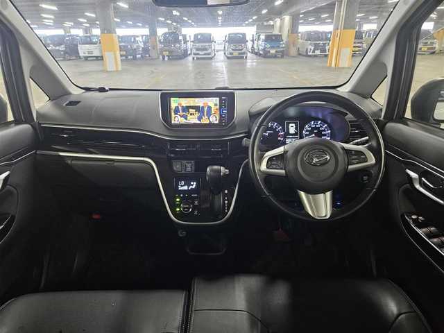 ダイハツ ムーヴ カスタム RS ハイパーLTD SAⅢ 宮城県 2019(令1)年 2.6万km パールホワイトⅢ 純正ナビ(Bluetooth/CD/DVD)/フルセグTV/バックカメラ/ビルトインETC/コーナーセンサー/スマートアシスト3/・衝突回避支援ブレーキ機能/・衝突警報機能/・車線逸脱警報機能/・誤発進抑制制御機能(前後)/・先行車発進お知らせ機能/・オートハイビーム/IC付ターボ/LEDヘッドランプ/オートライト/オートエアコン/本革巻きステアリング/ステアリングスイッチ/ファブリック/合皮コンビシート/運転席シートヒーター/純正15インチアルミホイール/キーフリーシステム/プッシュボタンスタート/禁煙車