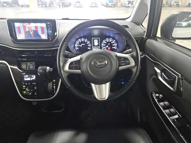 ダイハツ ムーヴ カスタム RS ハイパーLTD SAⅢ 宮城県 2019(令1)年 2.6万km パールホワイトⅢ 純正ナビ(Bluetooth/CD/DVD)/フルセグTV/バックカメラ/ビルトインETC/コーナーセンサー/スマートアシスト3/・衝突回避支援ブレーキ機能/・衝突警報機能/・車線逸脱警報機能/・誤発進抑制制御機能(前後)/・先行車発進お知らせ機能/・オートハイビーム/IC付ターボ/LEDヘッドランプ/オートライト/オートエアコン/本革巻きステアリング/ステアリングスイッチ/ファブリック/合皮コンビシート/運転席シートヒーター/純正15インチアルミホイール/キーフリーシステム/プッシュボタンスタート/禁煙車