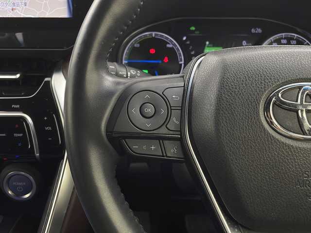 トヨタ ハリアー ハイブリッド Z レザーパッケージ 栃木県 2020(令2)年 6.6万km プレシャスブラックパール 純正12.3型ディスプレイオーディオ（AppleCarPlay/AndroidAuto/フルセグTV）/JBLプレミアムサウンド/パノラミックビューモニター/デジタルインナーミラー/ブラインドスポットモニター/ヘッドアップディスプレイ/黒革シート/パワーシート/シートメモリー/シートヒーター/ベンチレーション/パワーバックドア/ステアリングヒーター/セーフティセンス/・プリクラッシュセーフティ/・レーントレーシングアシスト/・アダプティブハイビーム/・レーダークルーズコントロール/クリアランスソナー/電動パーキングブレーキ/オートブレーキホールド/LEDヘッドランプ/オートライト/ETC2.0/ドライブレコーダー