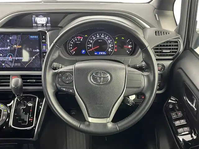 トヨタ ヴォクシー ZS 煌Ⅱ 埼玉県 2020(令2)年 3.8万km ブラック ＡＬＰＩＮＥ１１インチナビ　バックカメラ　ＥＴＣ　前後ドライブレコーダー　クルーズコントロール　トヨタセーフティセンス　両側パワースライドドア　純正アルミホイール　ＬＥＤライト　オートライト　地デジ