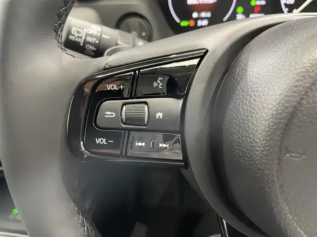 ホンダ ヴェゼル ハイブリッド e:HEV Z 鹿児島県 2025(令7)年 0.1千km クリスタルブラックパール Honda CONNECTディスプレー/ホンダセンシング/ワイヤレス充電器/バックカメラ/ブラインドスポットモニター/アダプティブドライビングビーム/後退出庫サポート/ブレーキホールド/横滑り防止装置/前後コーナーセンサー/パワーテールゲート/チップアップシート/運転席・助手席シートヒーター/本革巻きステアリング/ETC/禁煙車