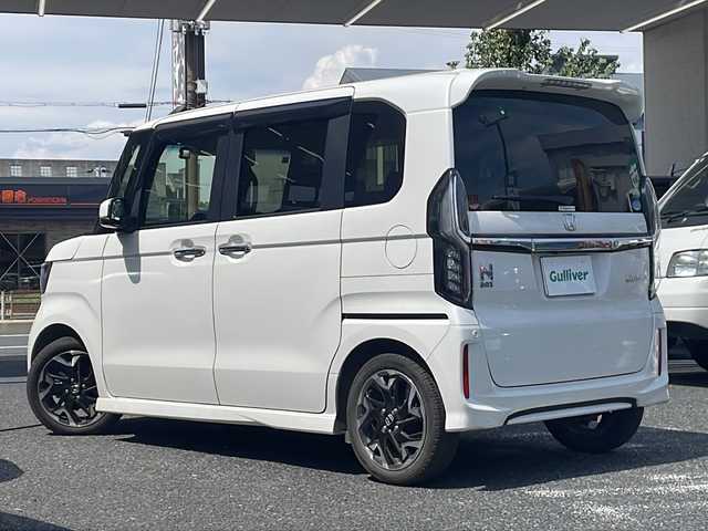 ホンダ Ｎ ＢＯＸ 大阪府 2020(令2)年 4.8万km プラチナホワイトパール ワンオーナー/純正メモリナビ/(フルセグ/DVD/BT)/バックカメラ/ETC/ドライブレコーダー/クルーズコントロール/両側パワースライドドア/シートヒーター