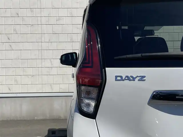 日産 デイズ ハイウェイスターX 静岡県 2020(令2)年 3万km ホワイトパール エマージェンシーブレーキ/純正9インチナビ(MM319D-L)/　AM FM CD DVD Bluetooth AUX/LEDオートヘッドランプ/前後方クリアランスソナー/純正14インチアルミホイール/革巻きステアリング/ステアリングスイッチ/スマートキー＆プッシュスタート/パーキングアシスト/アイドリングストップ/フルセグTV/アラウンドビューモニター
