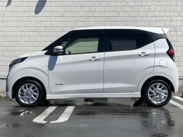 日産 デイズ ハイウェイスターX 静岡県 2020(令2)年 3万km ホワイトパール エマージェンシーブレーキ/純正9インチナビ(MM319D-L)/　AM FM CD DVD Bluetooth AUX/LEDオートヘッドランプ/前後方クリアランスソナー/純正14インチアルミホイール/革巻きステアリング/ステアリングスイッチ/スマートキー＆プッシュスタート/パーキングアシスト/アイドリングストップ/フルセグTV/アラウンドビューモニター